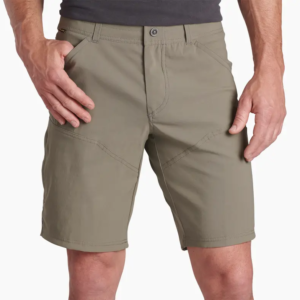 Men's short specia cut and 8 pockets